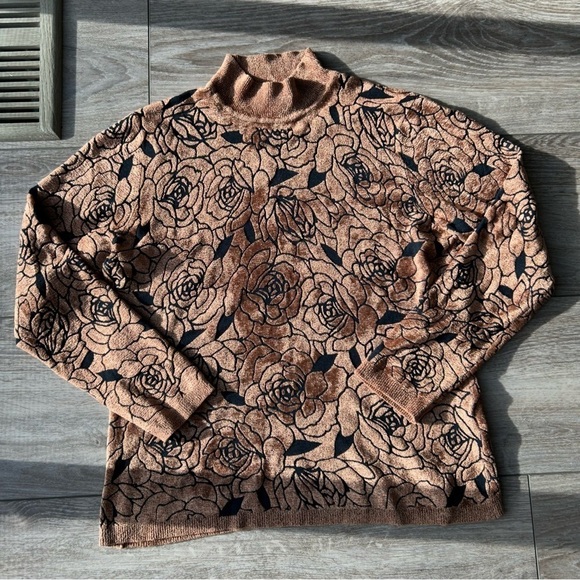Vintage Tradition Roses  Print Soft High Neck Sweater - Picture 4 of 16